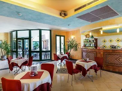 Ξενοδοχείο Baia Marina 3*