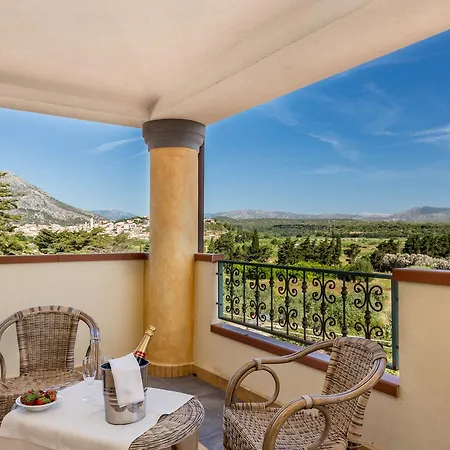 Hotel Baia Marina 3*